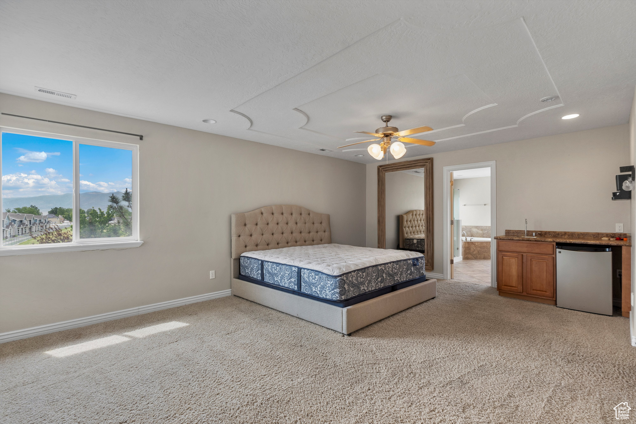 COLONIAL PARK - Residential