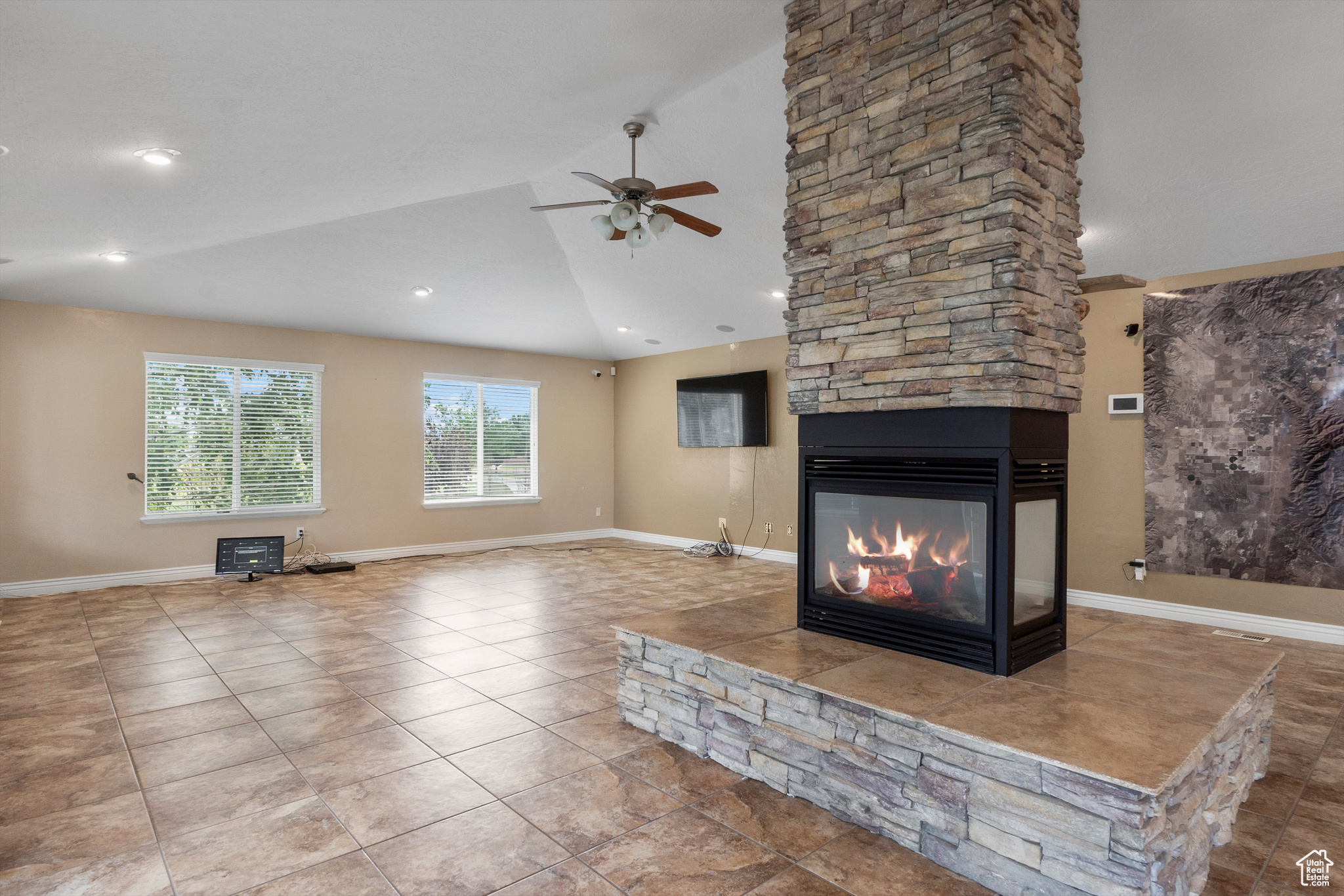 COLONIAL PARK - Residential