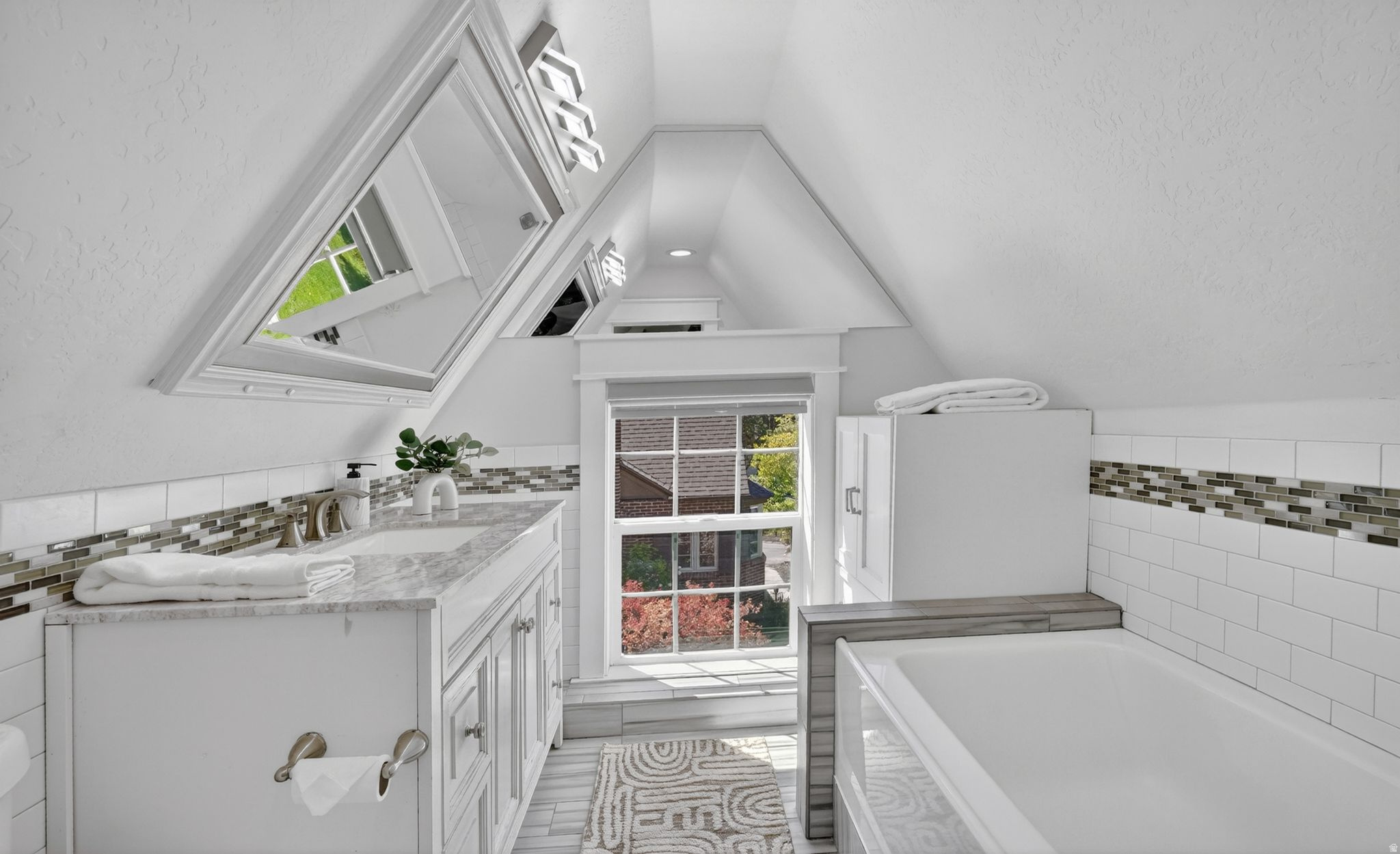 HIGHLAND PARK - Residential