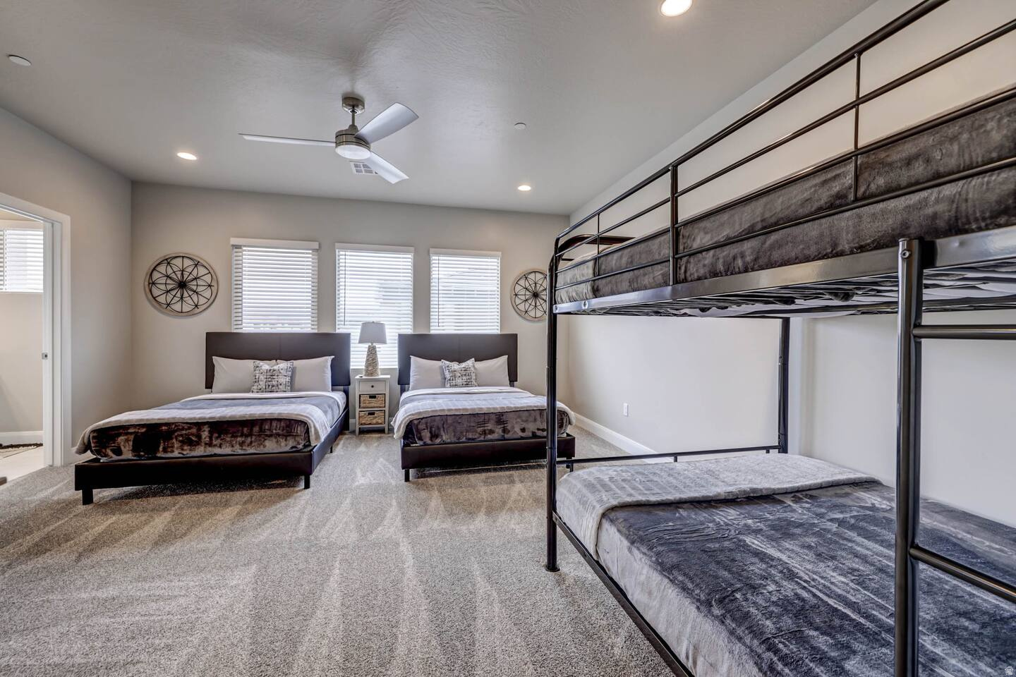 ZION VILLAGE TOWNHOMES 2 AMENDMENT A - Residential