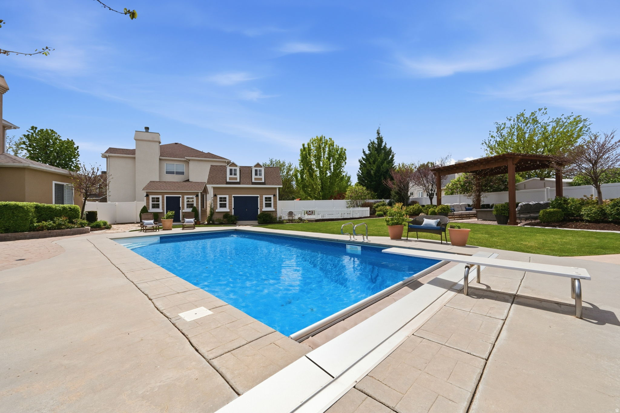 HEATHERWOOD - Residential