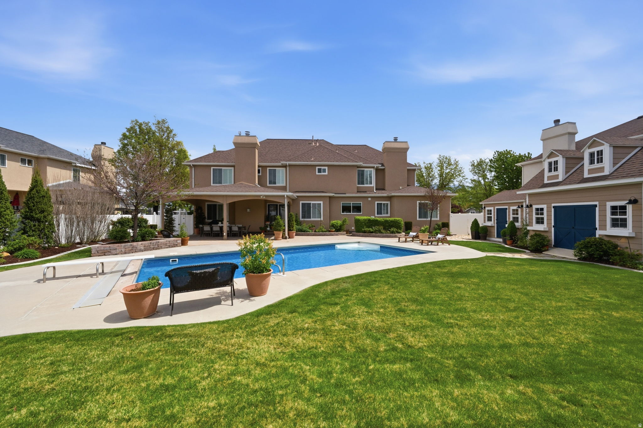 HEATHERWOOD - Residential