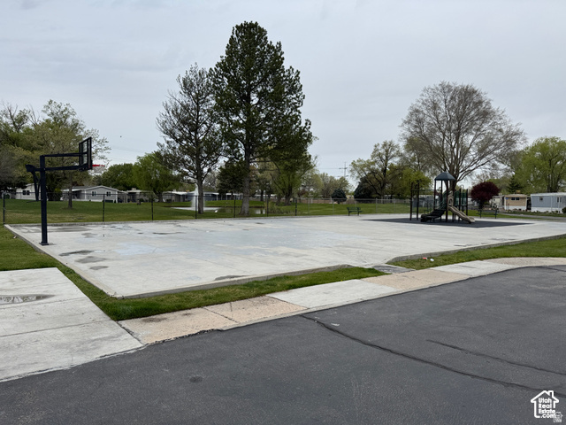 MAJESTIC OAKS - Residential