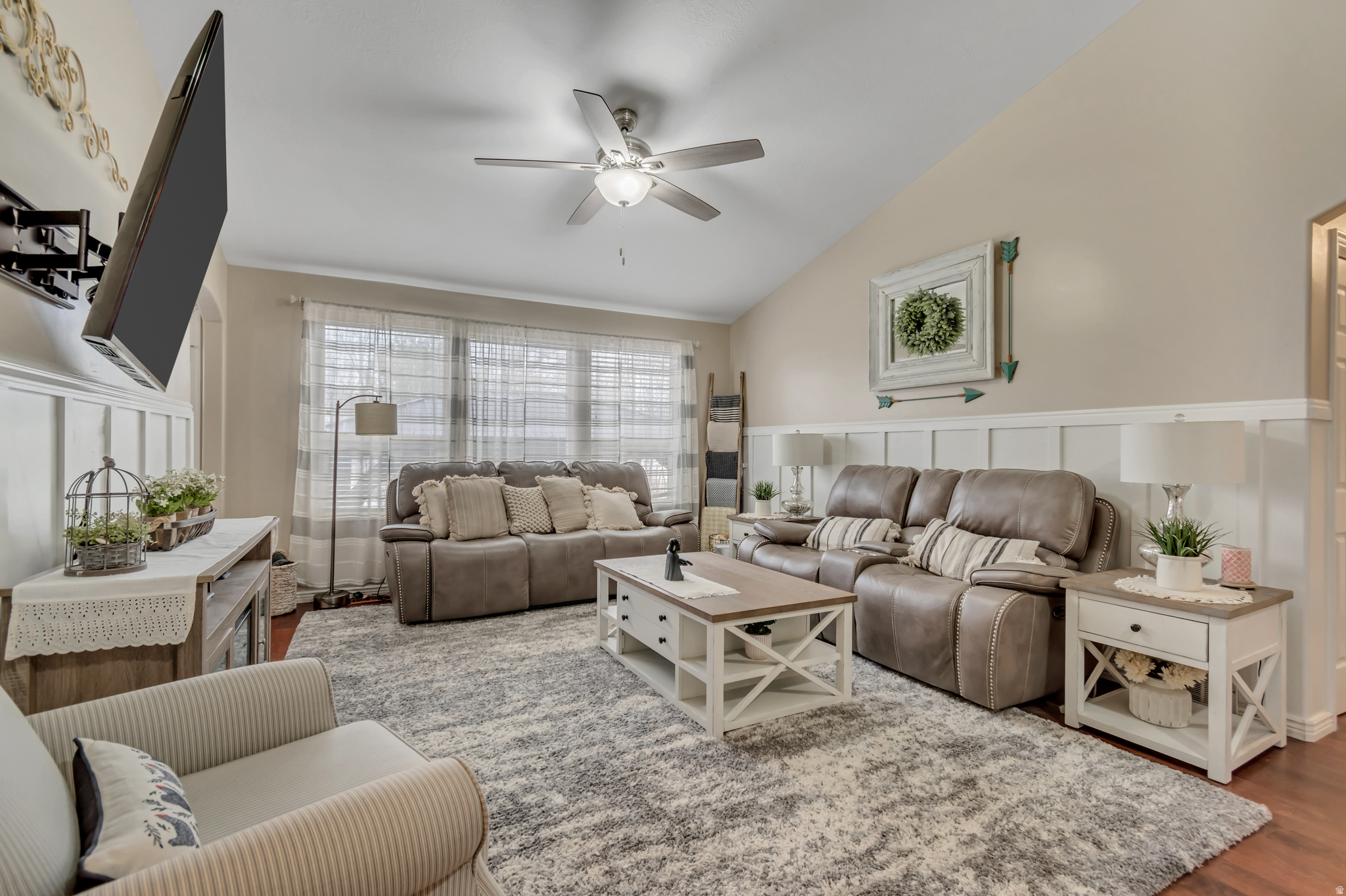 VISTA MEADOWS - Residential