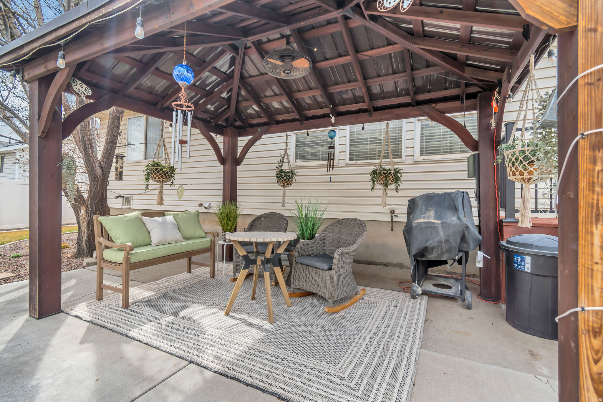 VISTA MEADOWS - Residential