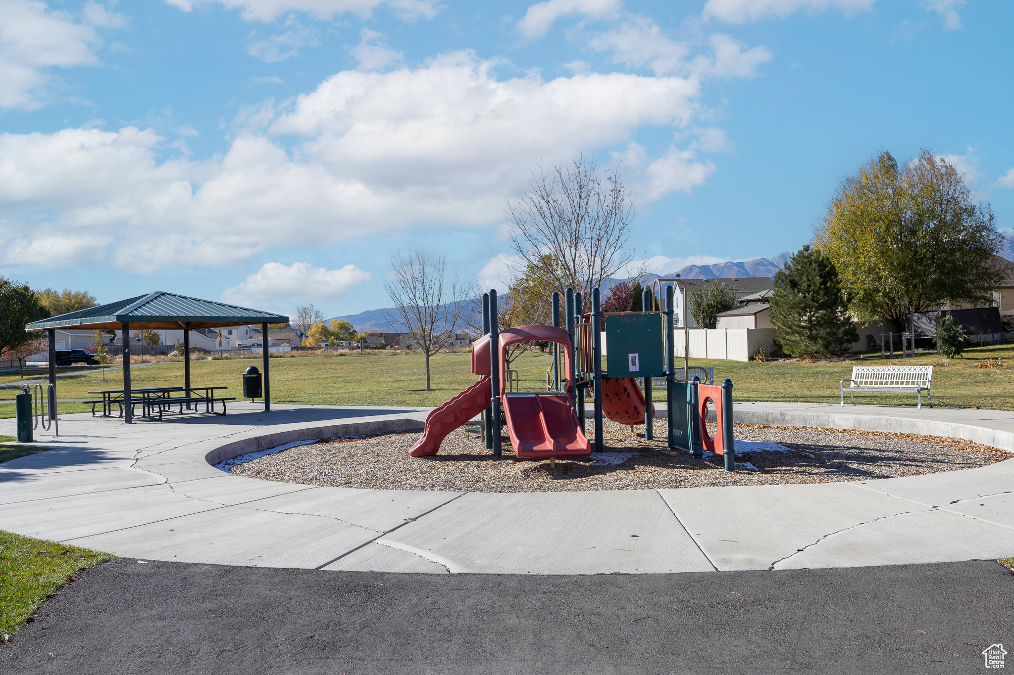 PARK PLACE TRAILHEAD - Residential