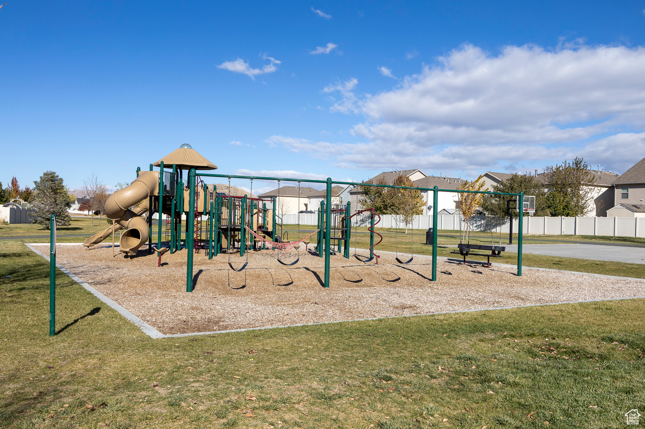 PARK PLACE TRAILHEAD - Residential