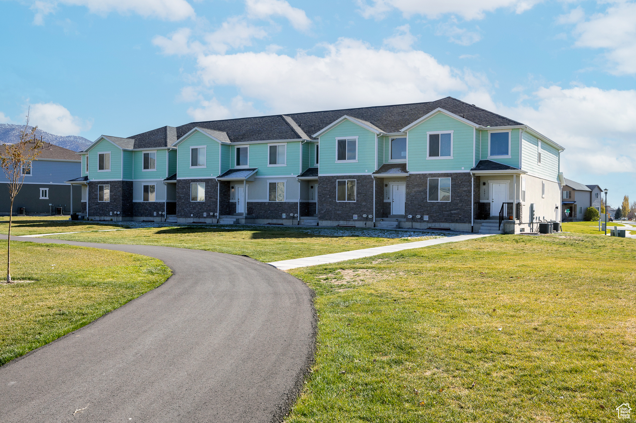 PARK PLACE TRAILHEAD - Residential