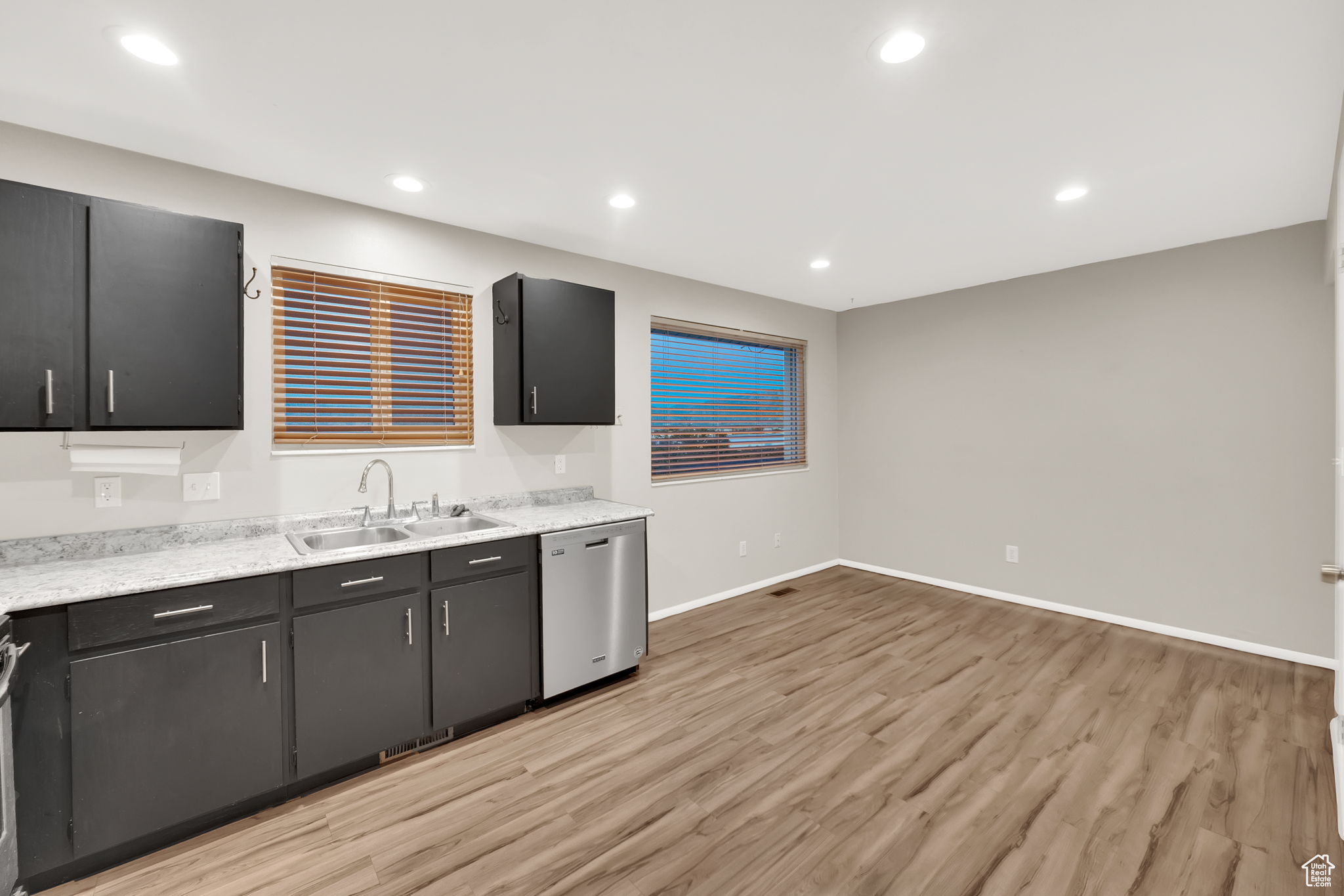 WESTVIEW TERRACE #2 - Residential