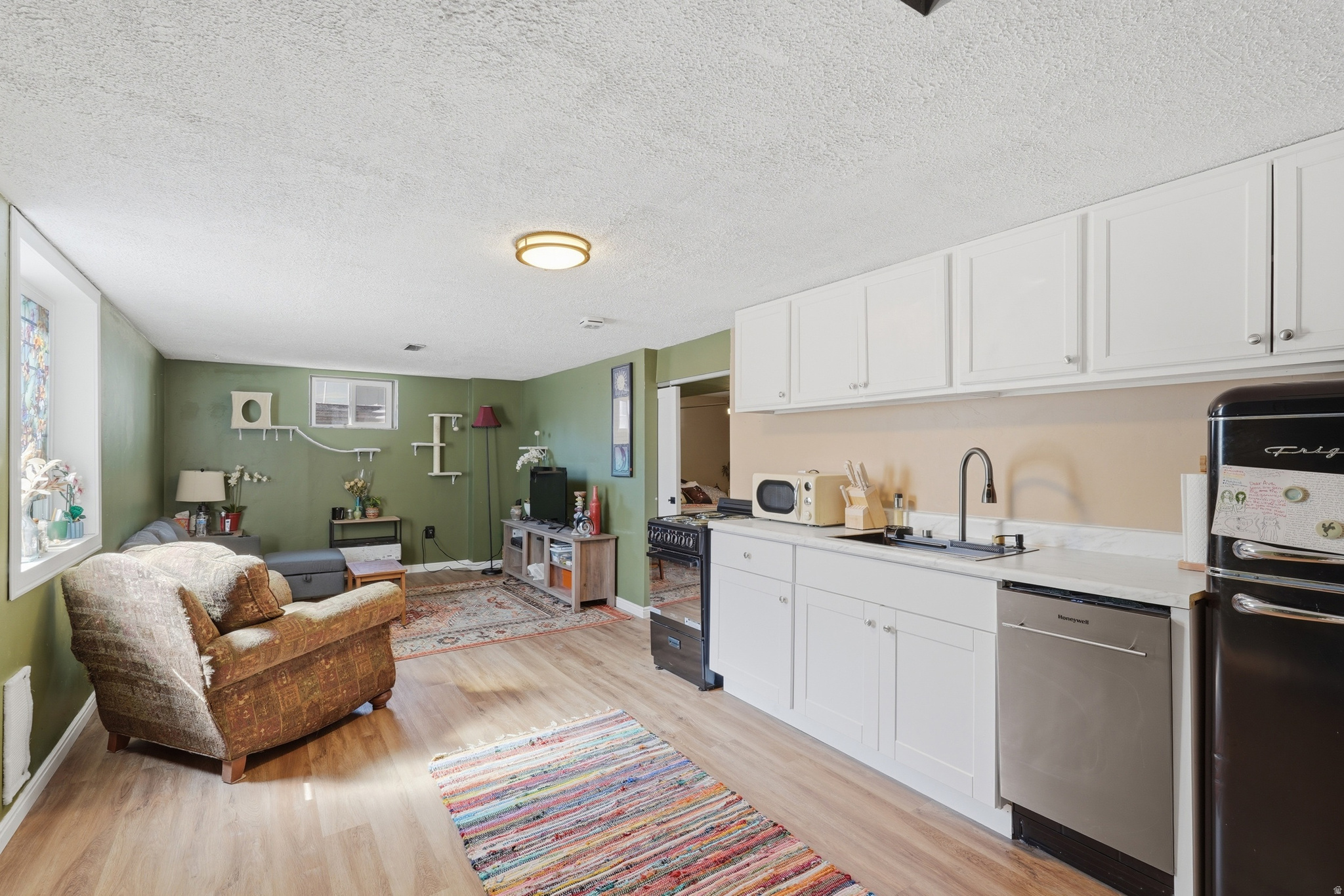 EASTVIEW - Residential