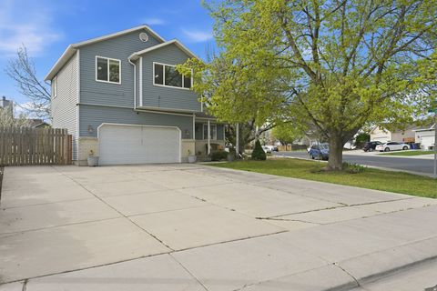 Tiny photo for 8127 S CREEKWOOD DR, West Jordan, UT 84088 (MLS # 2147565)