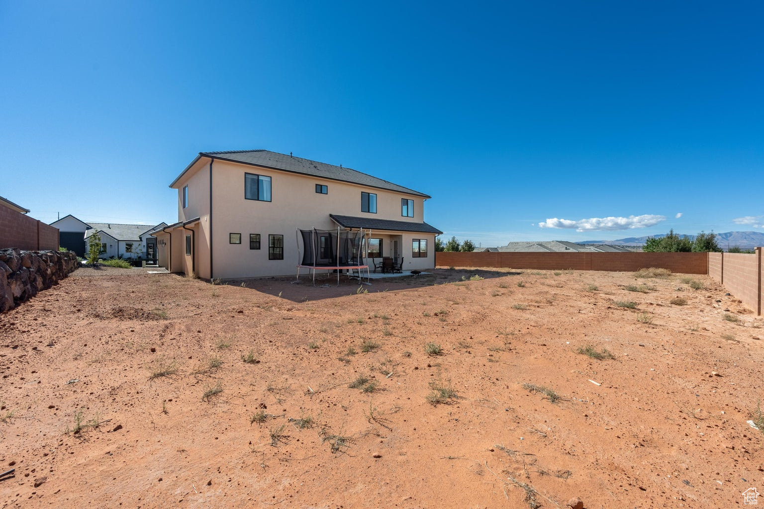 ROADRUNNER RIDGE 5 - Residential