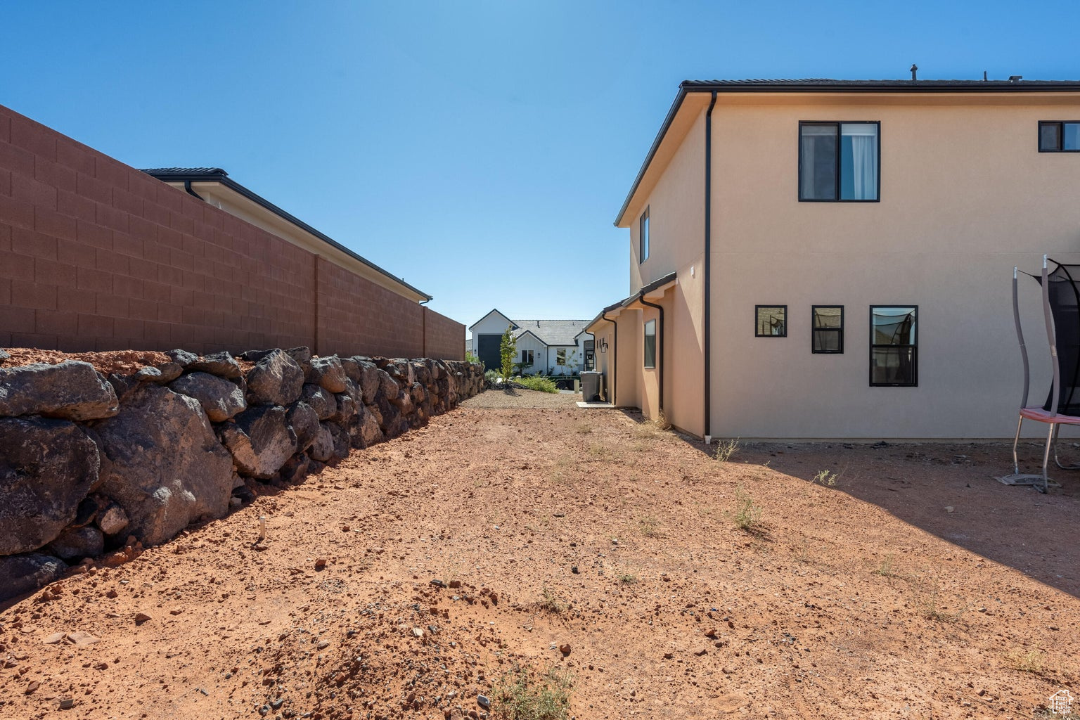 ROADRUNNER RIDGE 5 - Residential