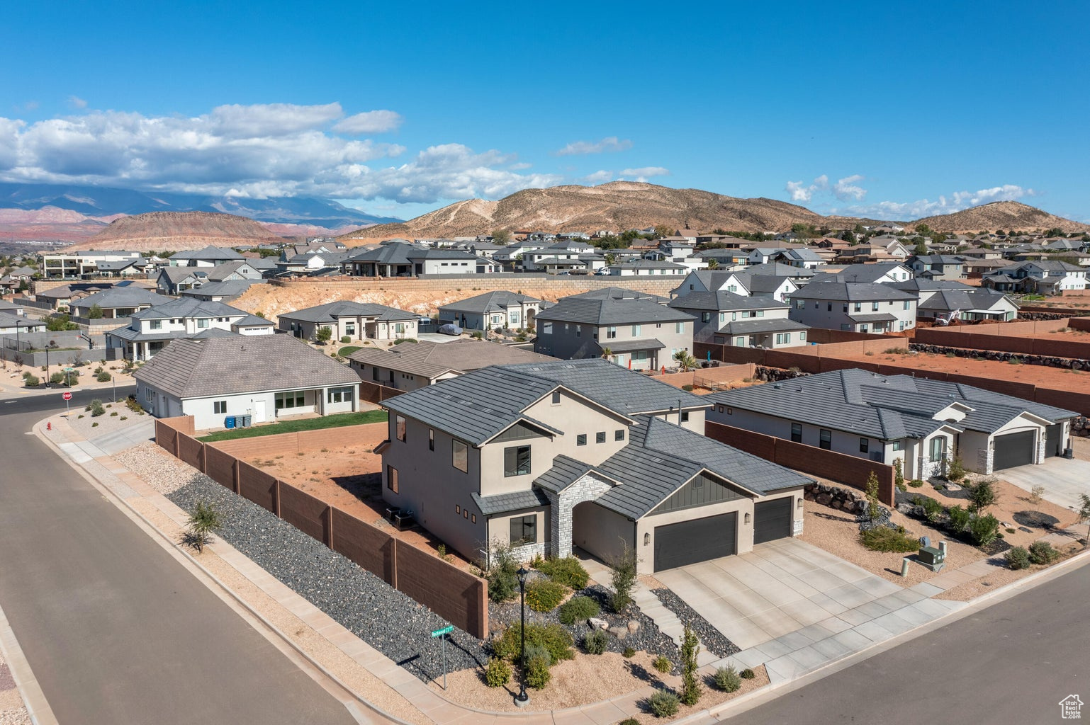 ROADRUNNER RIDGE 5 - Residential