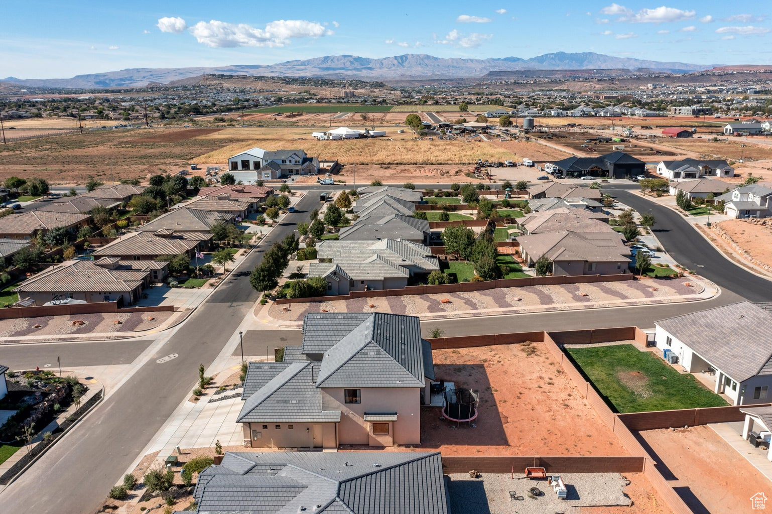 ROADRUNNER RIDGE 5 - Residential