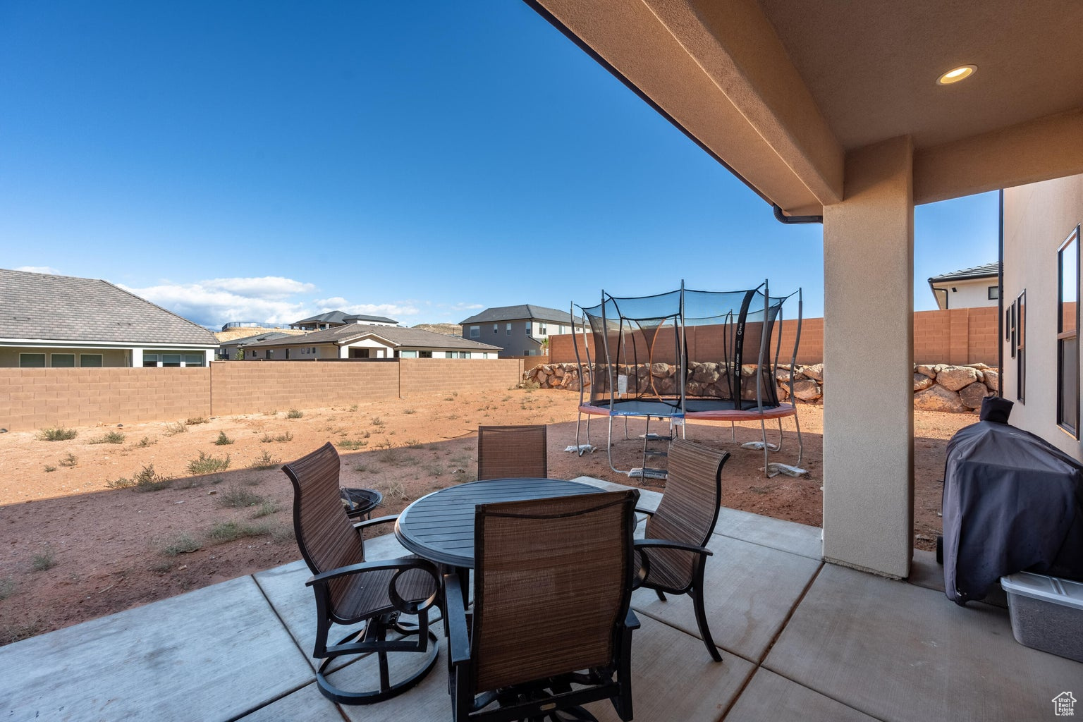 ROADRUNNER RIDGE 5 - Residential