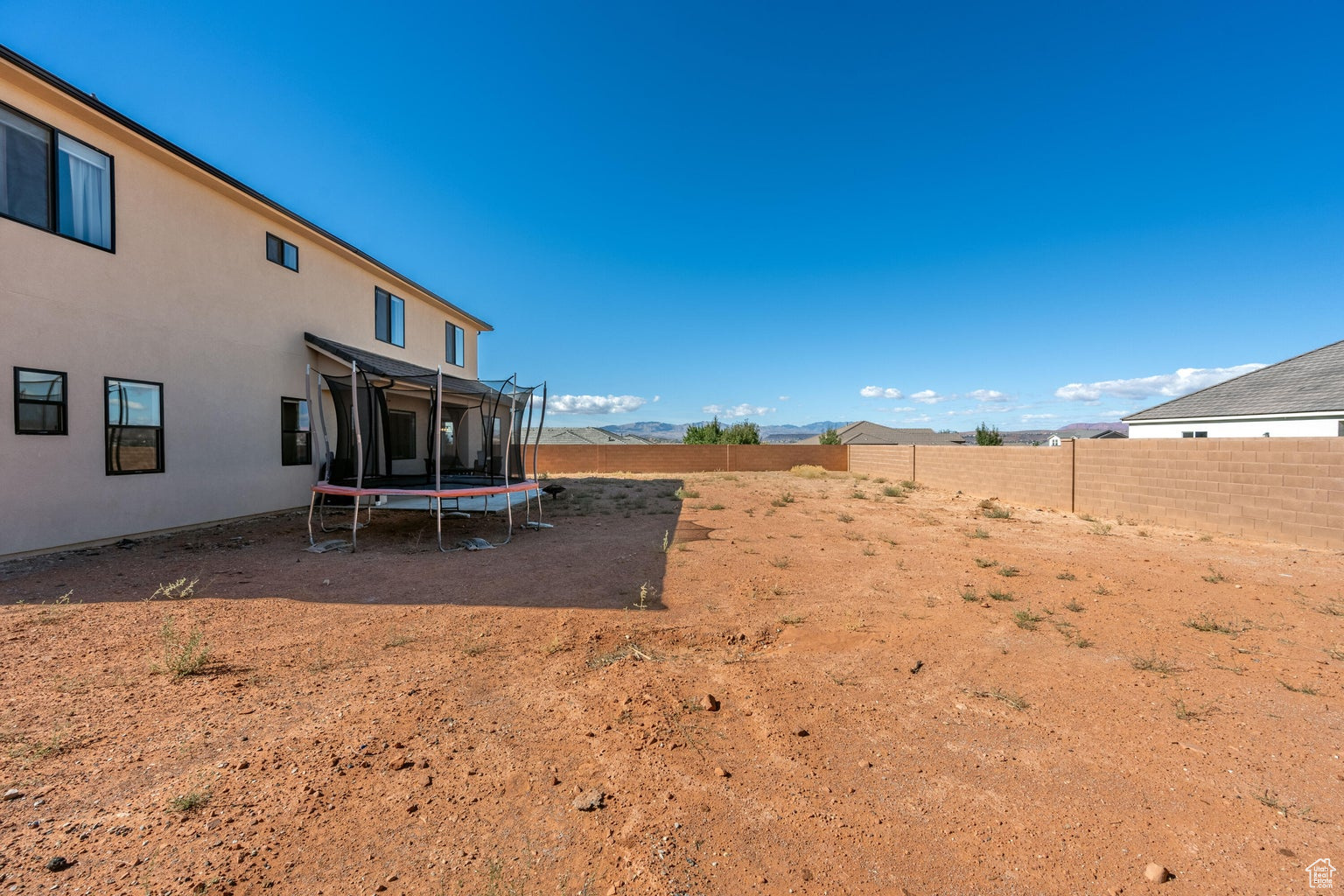 ROADRUNNER RIDGE 5 - Residential