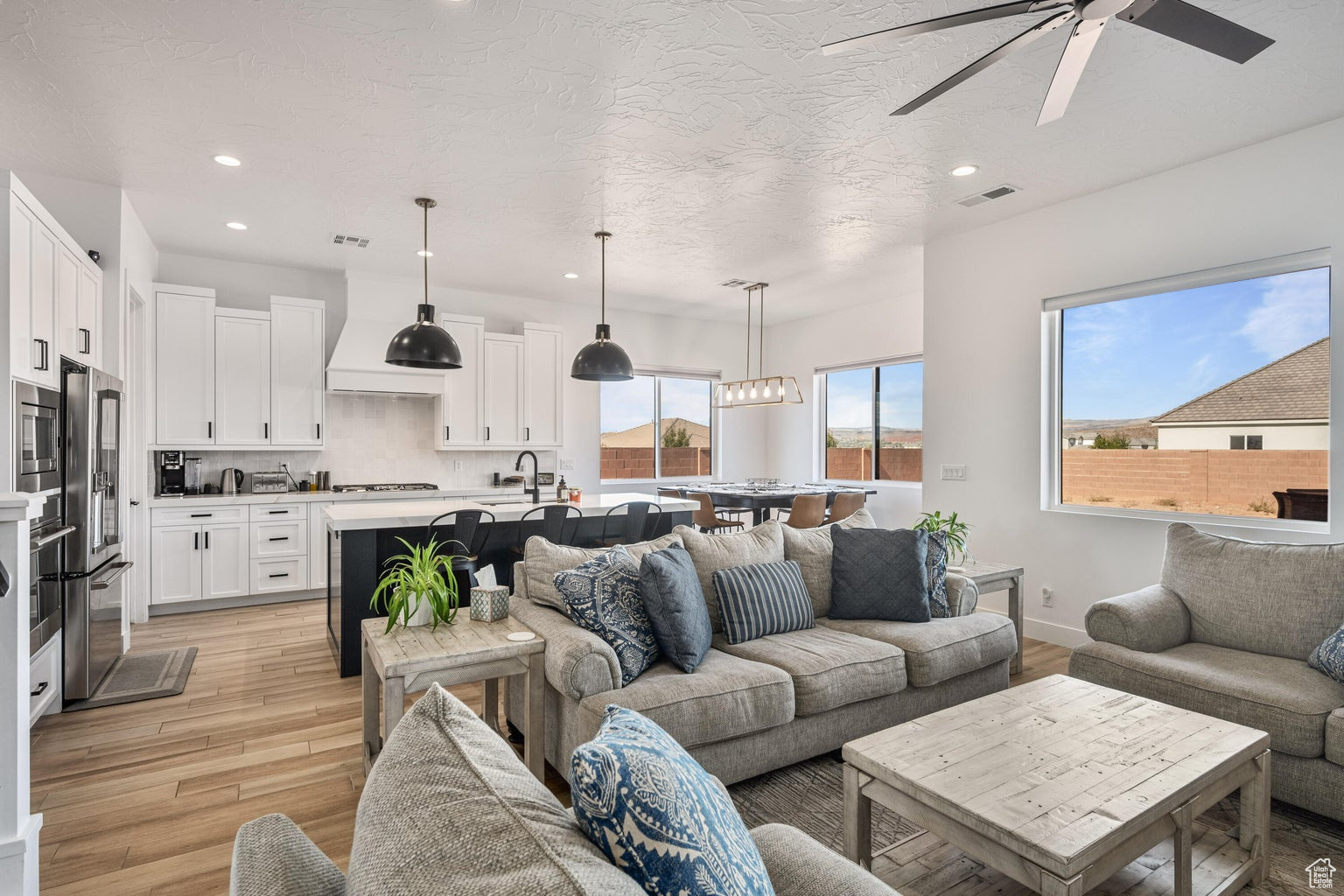 ROADRUNNER RIDGE 5 - Residential