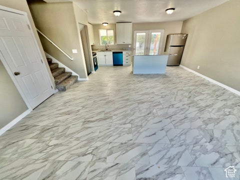 Tiny photo for 765 E 5300 S, South Ogden, UT 84405 (MLS # 2190315)