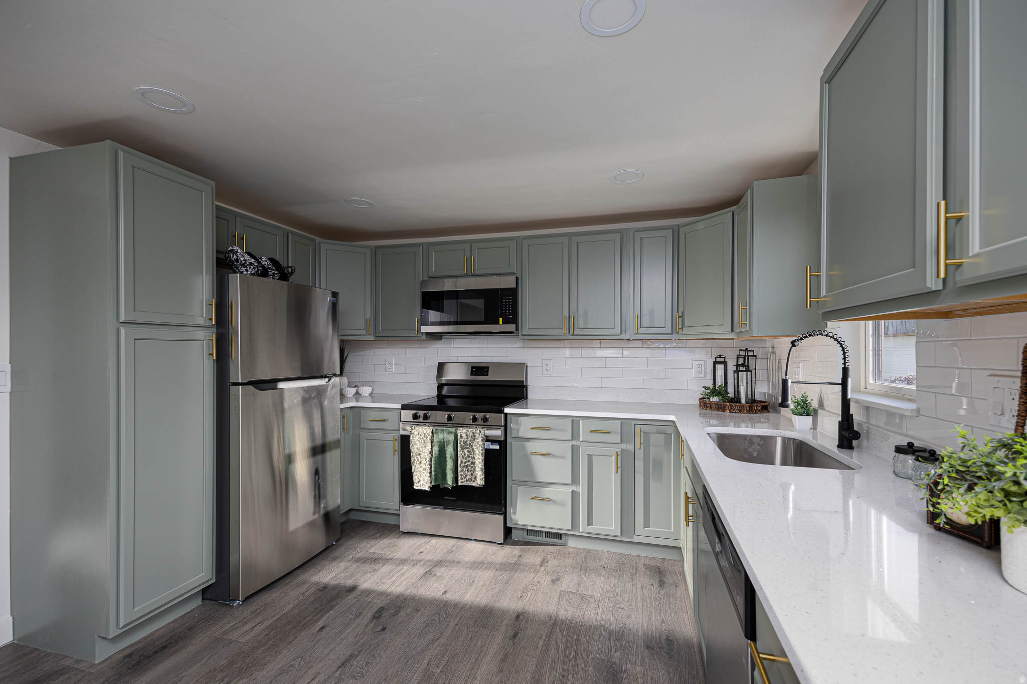 HILLSDALE SUB - Residential