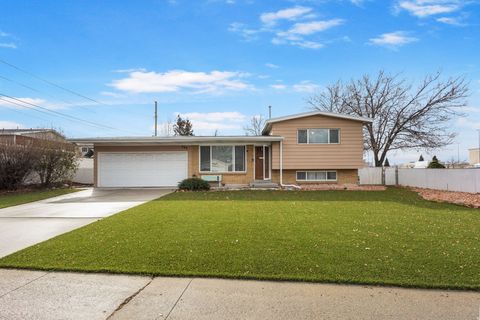 Photo of 288 E 6280 ST S, Murray, UT 84107 (MLS # 2136839)