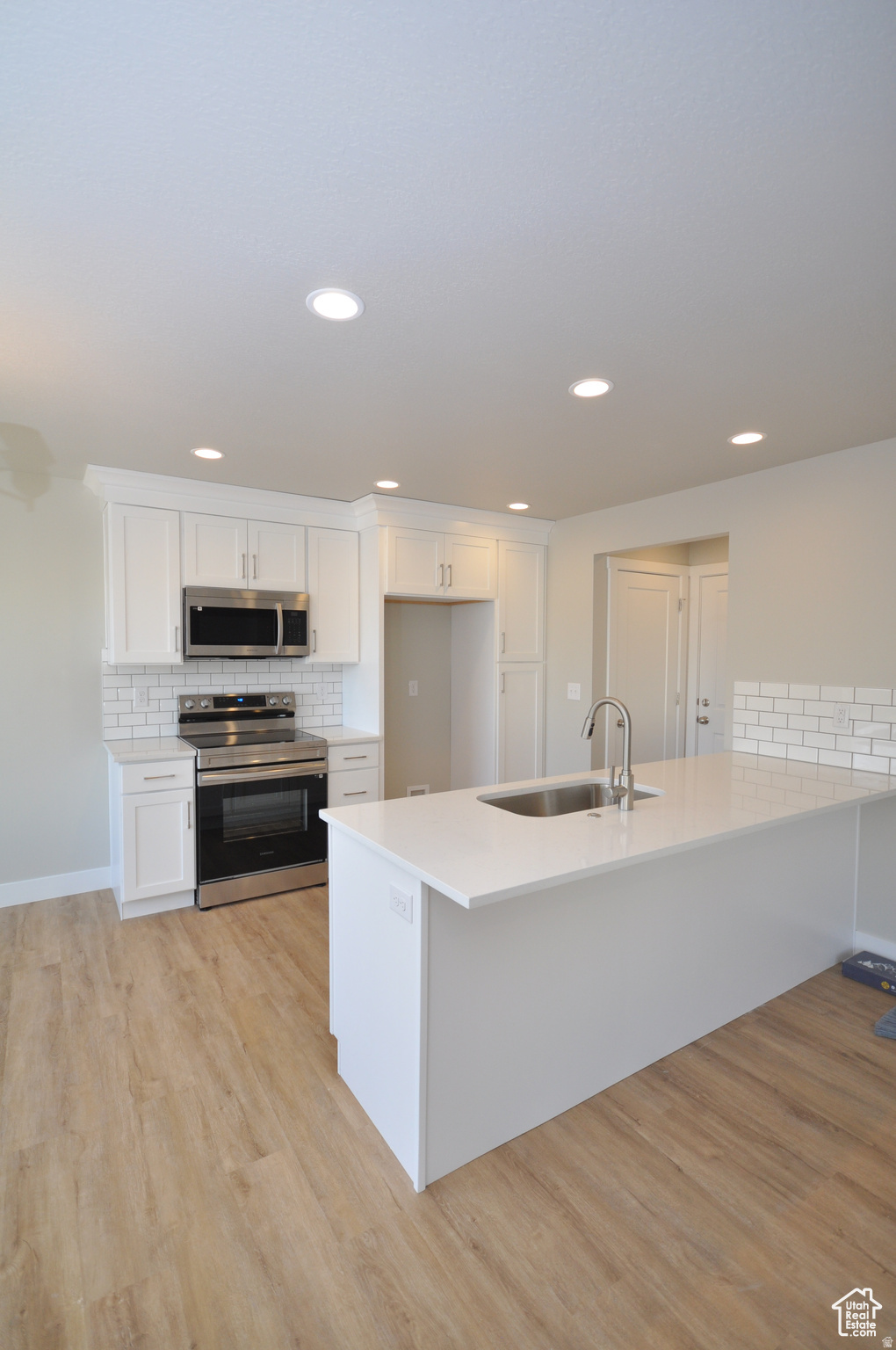 MANN WAY - Residential