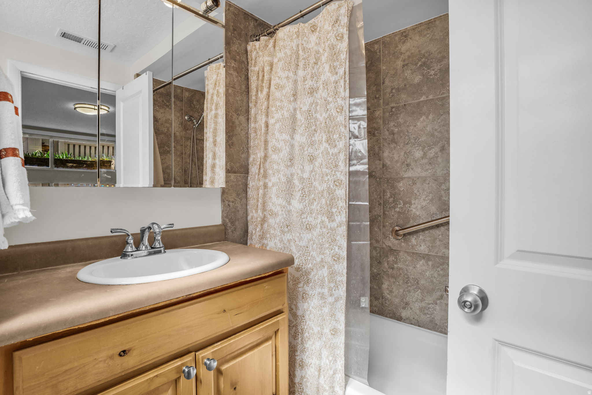 SAGE HILL - Residential