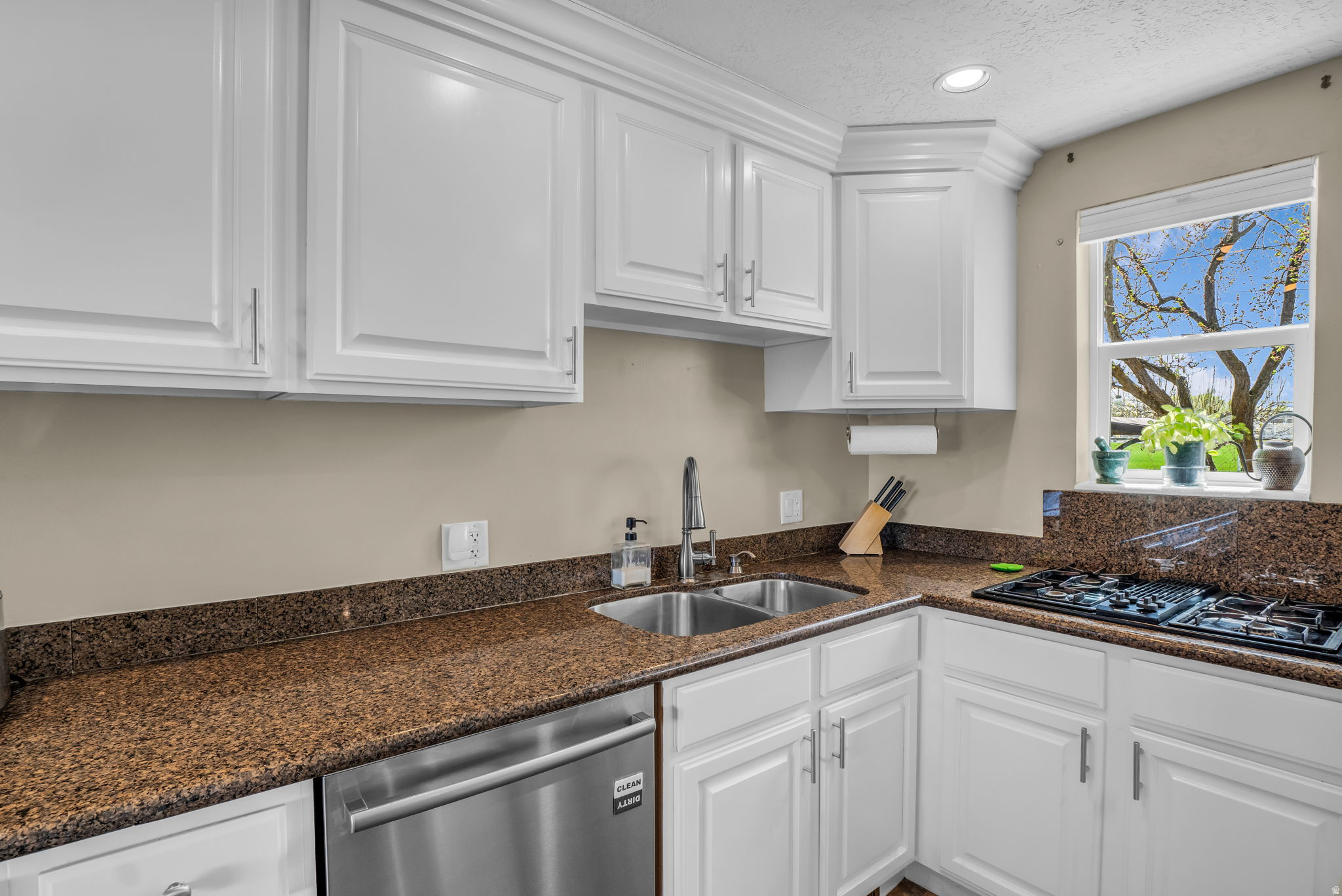 SAGE HILL - Residential