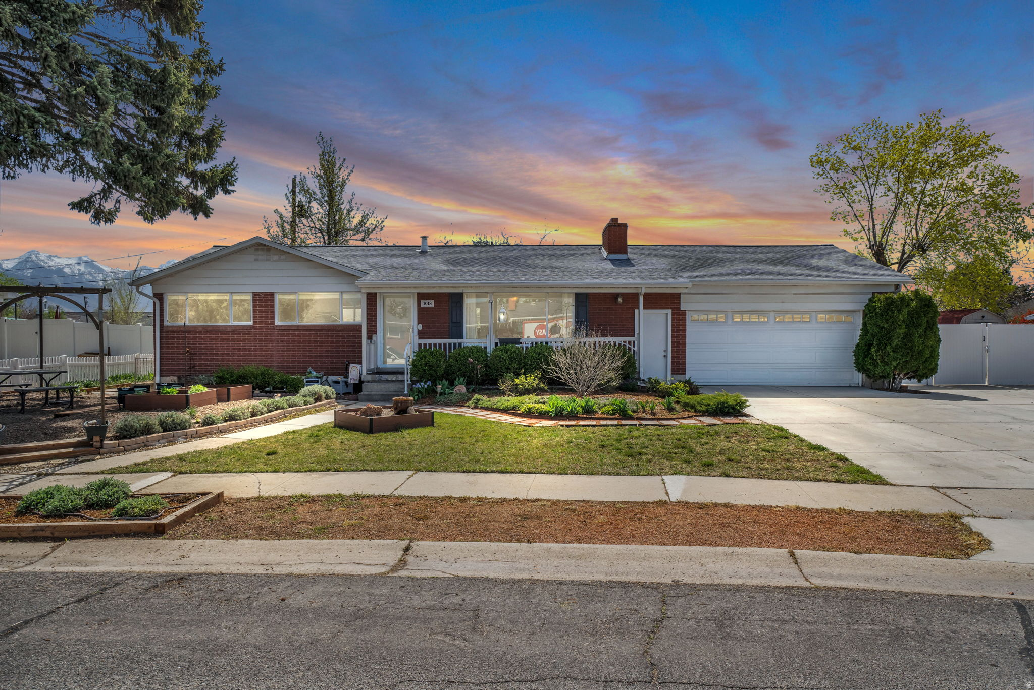 SAGE HILL - Residential