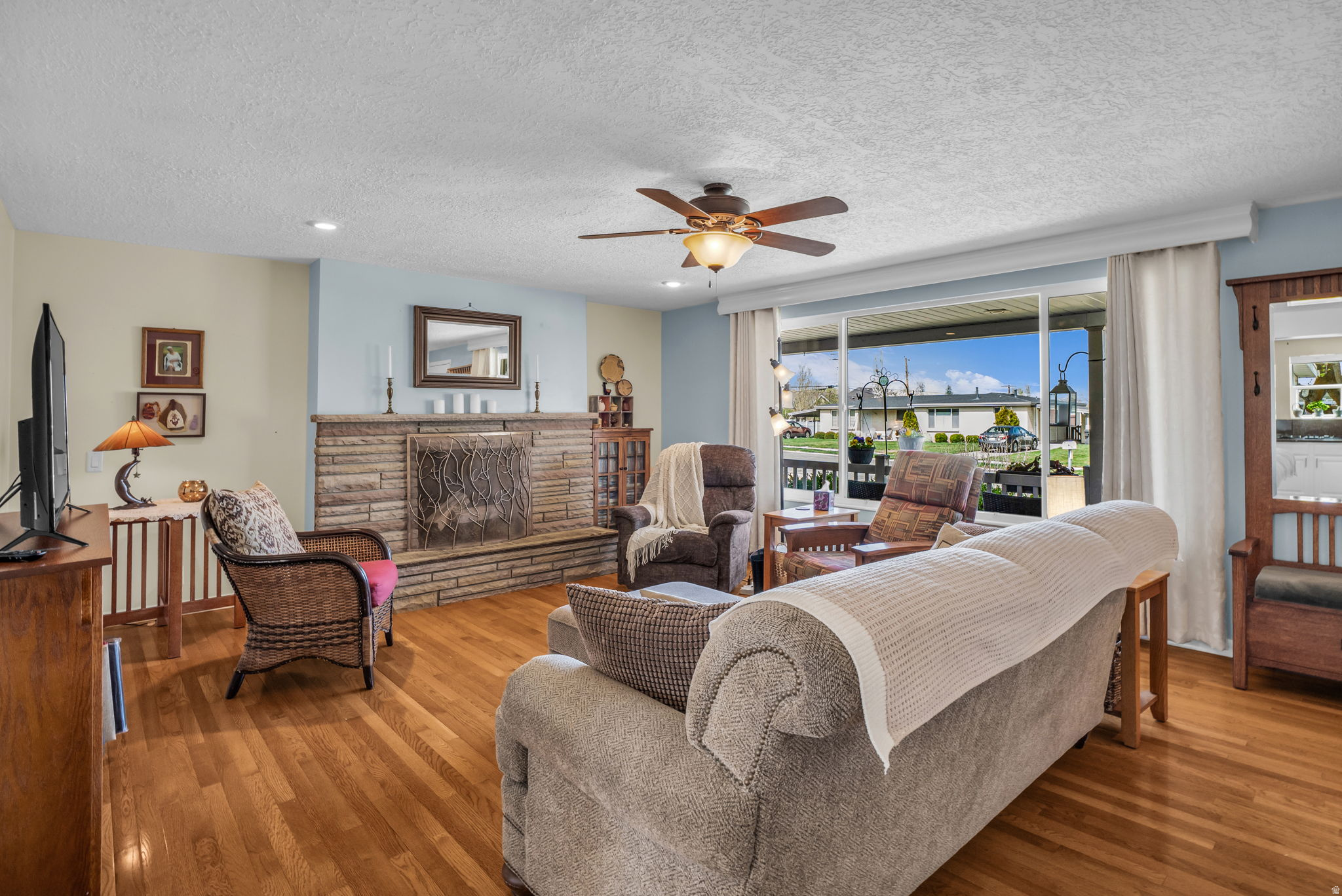 SAGE HILL - Residential