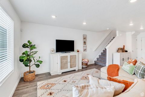 Tiny photo for 574 N WINDING RIVER AVE, Lehi, UT 84048 (MLS # 2108339)