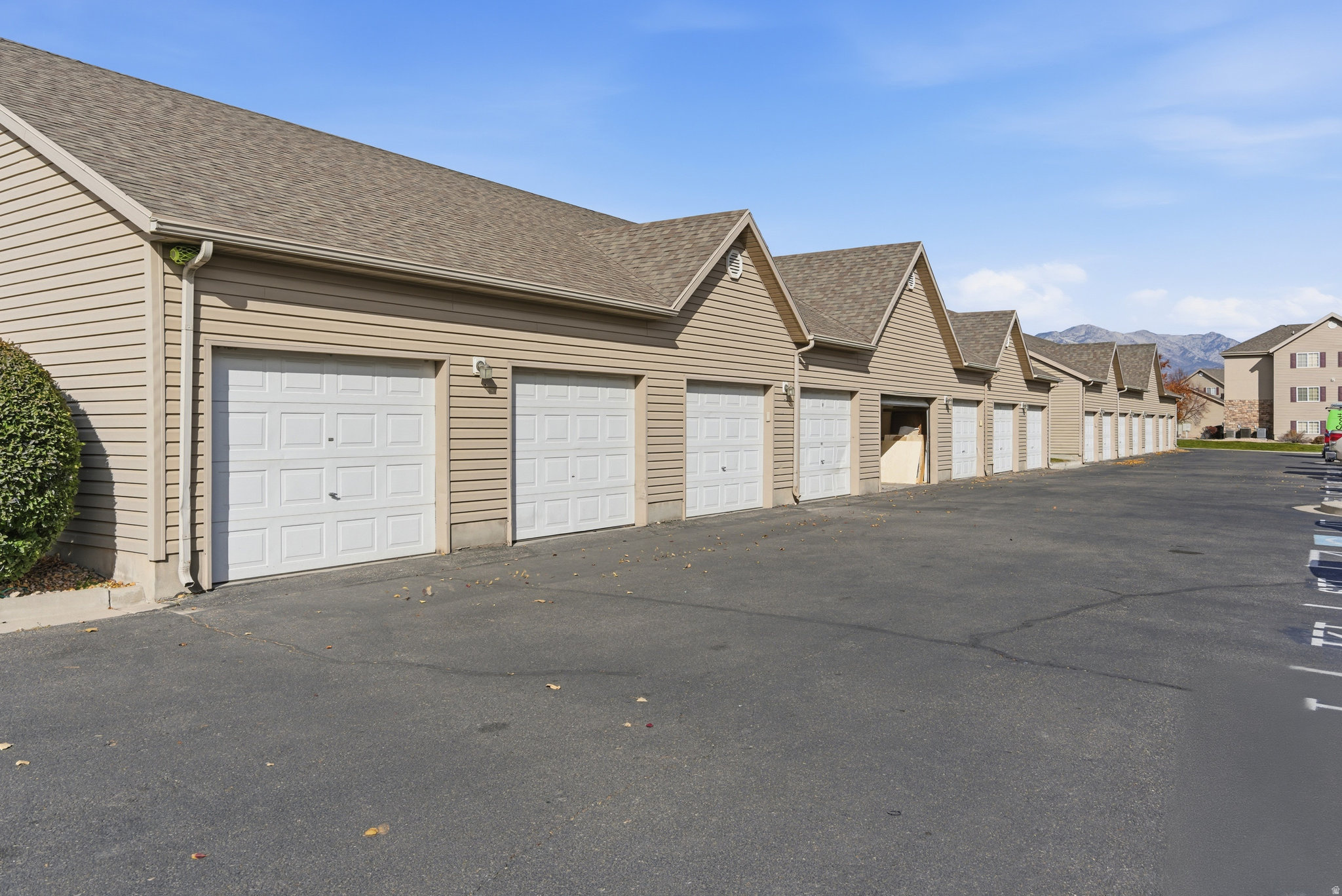 HILLCREST CONDO - Residential