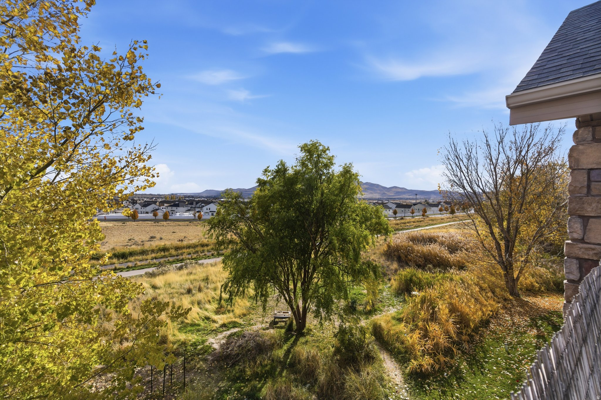 HILLCREST CONDO - Residential