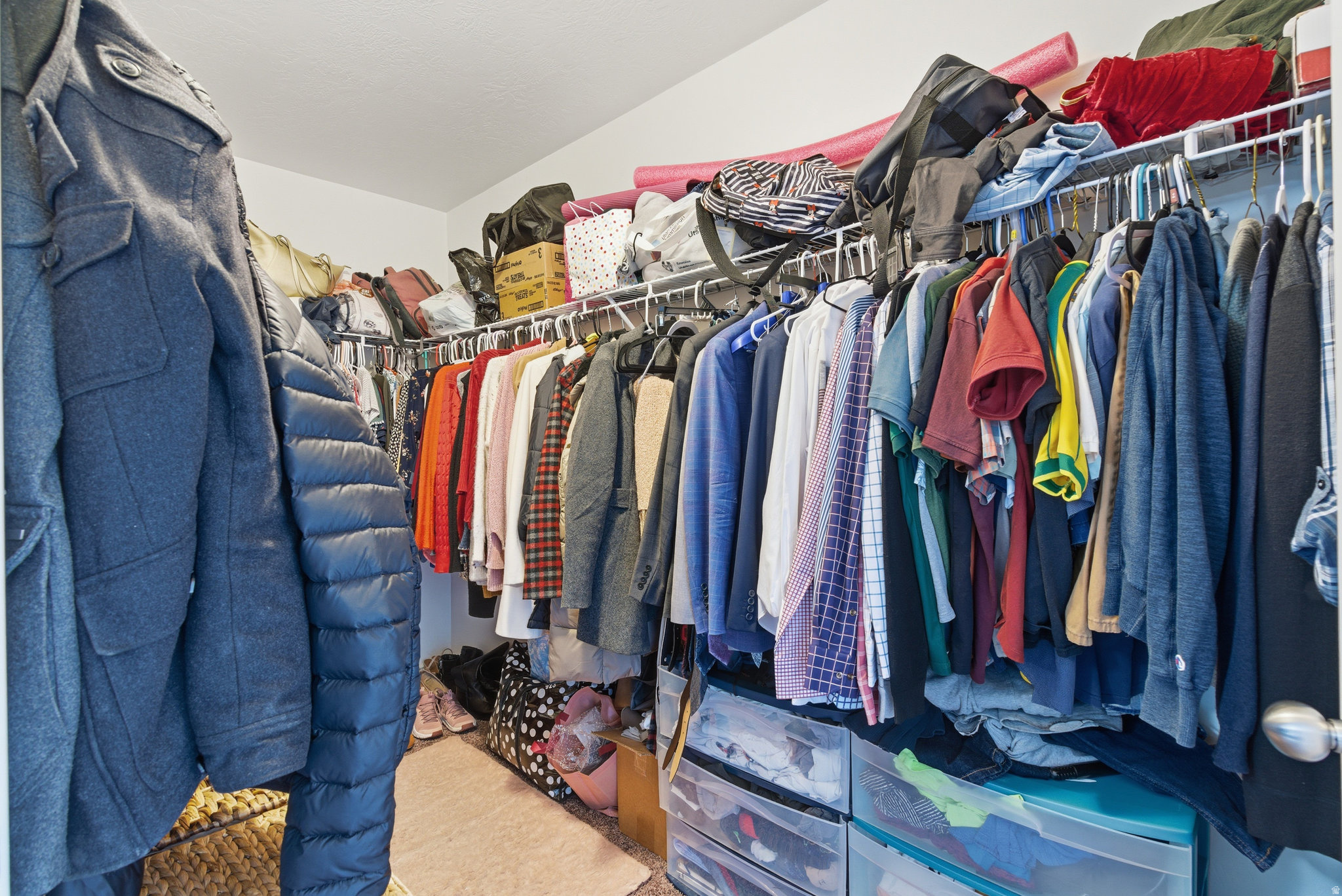 HILLCREST CONDO - Residential