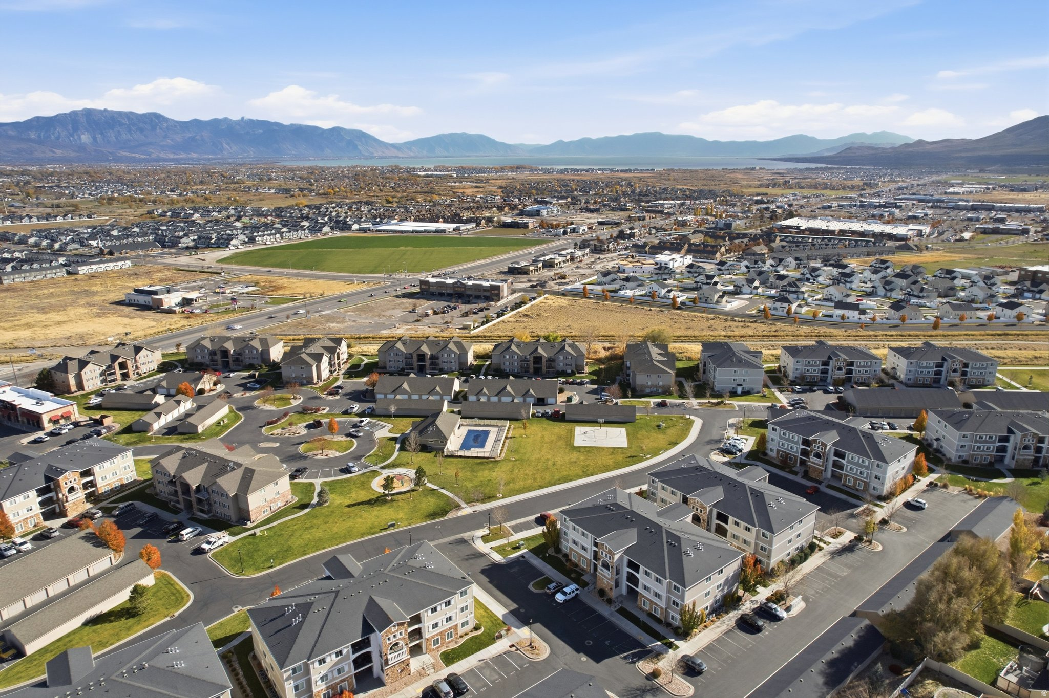 HILLCREST CONDO - Residential