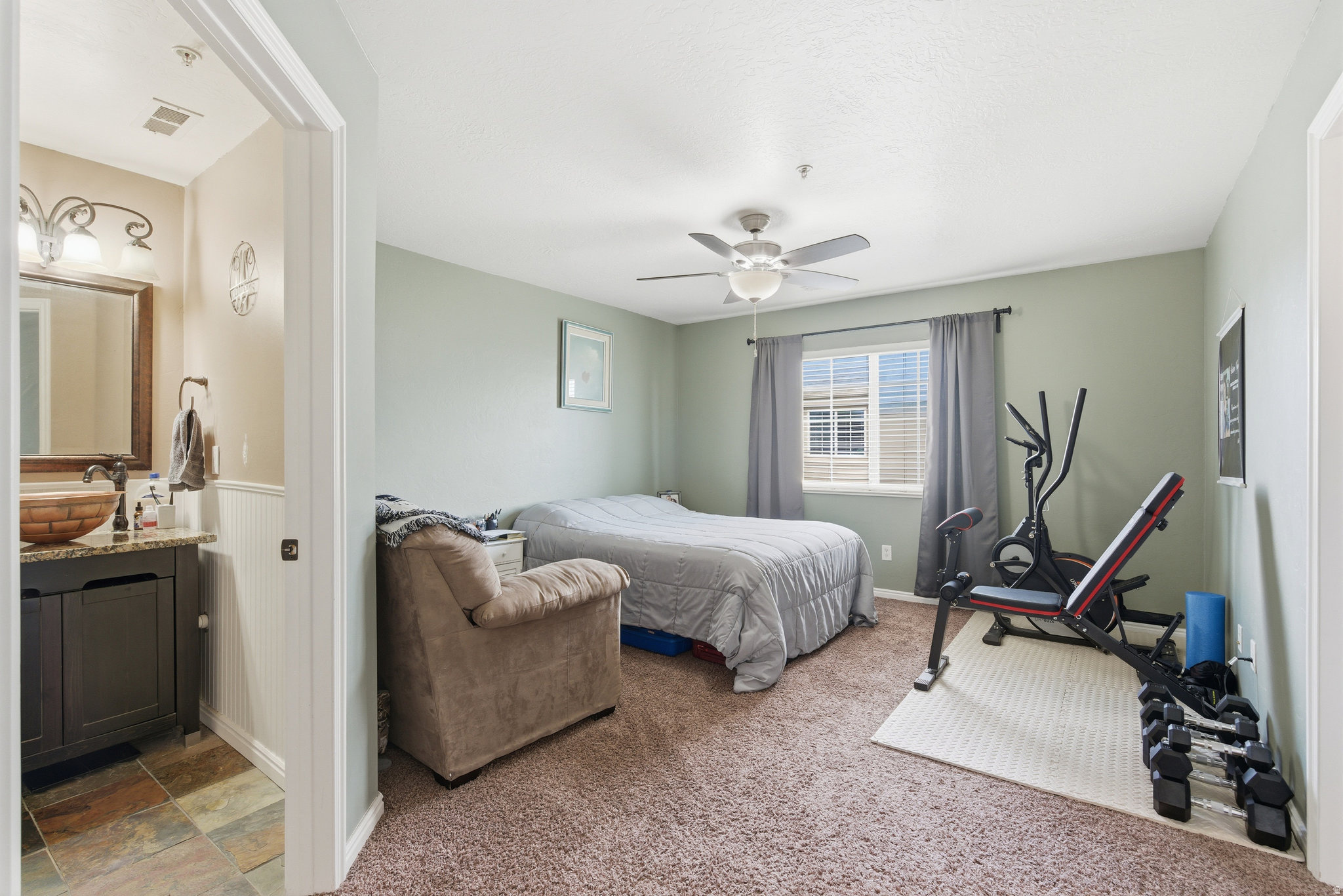 HILLCREST CONDO - Residential