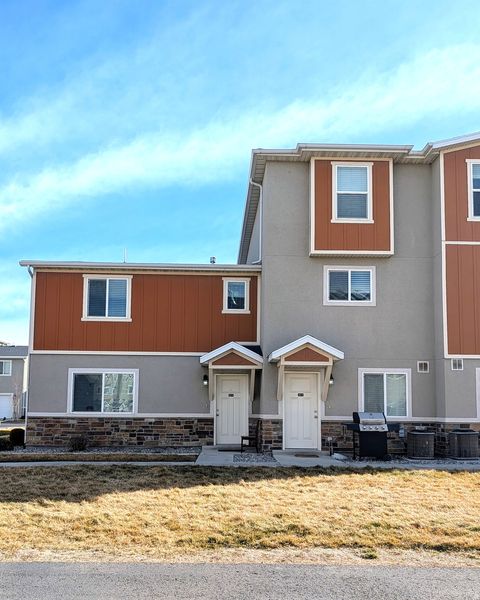 Photo of 641 N 160 E, Vineyard, UT 84059 (MLS # 2135965)