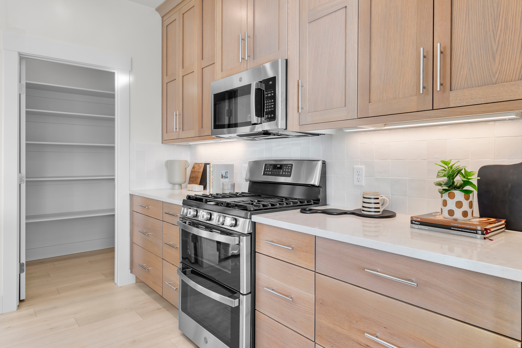 RIVER'S EDGE - Residential