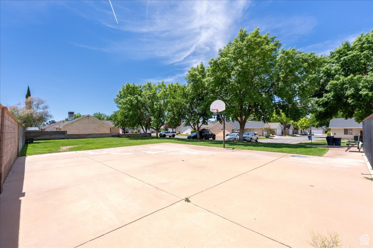 1040 N 1300 St #52, Saint George, Utah image 37