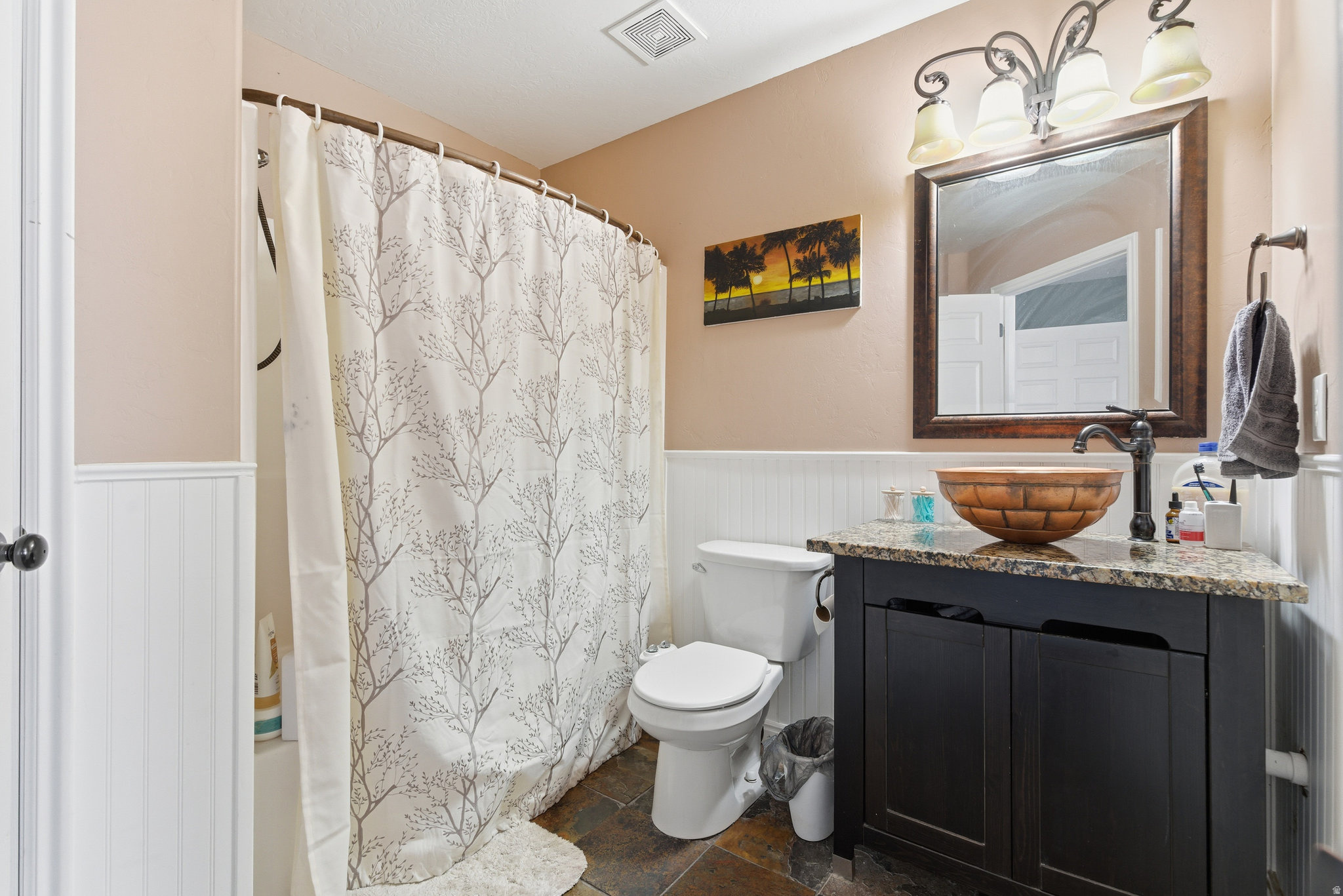 HILLCREST CONDO - Residential