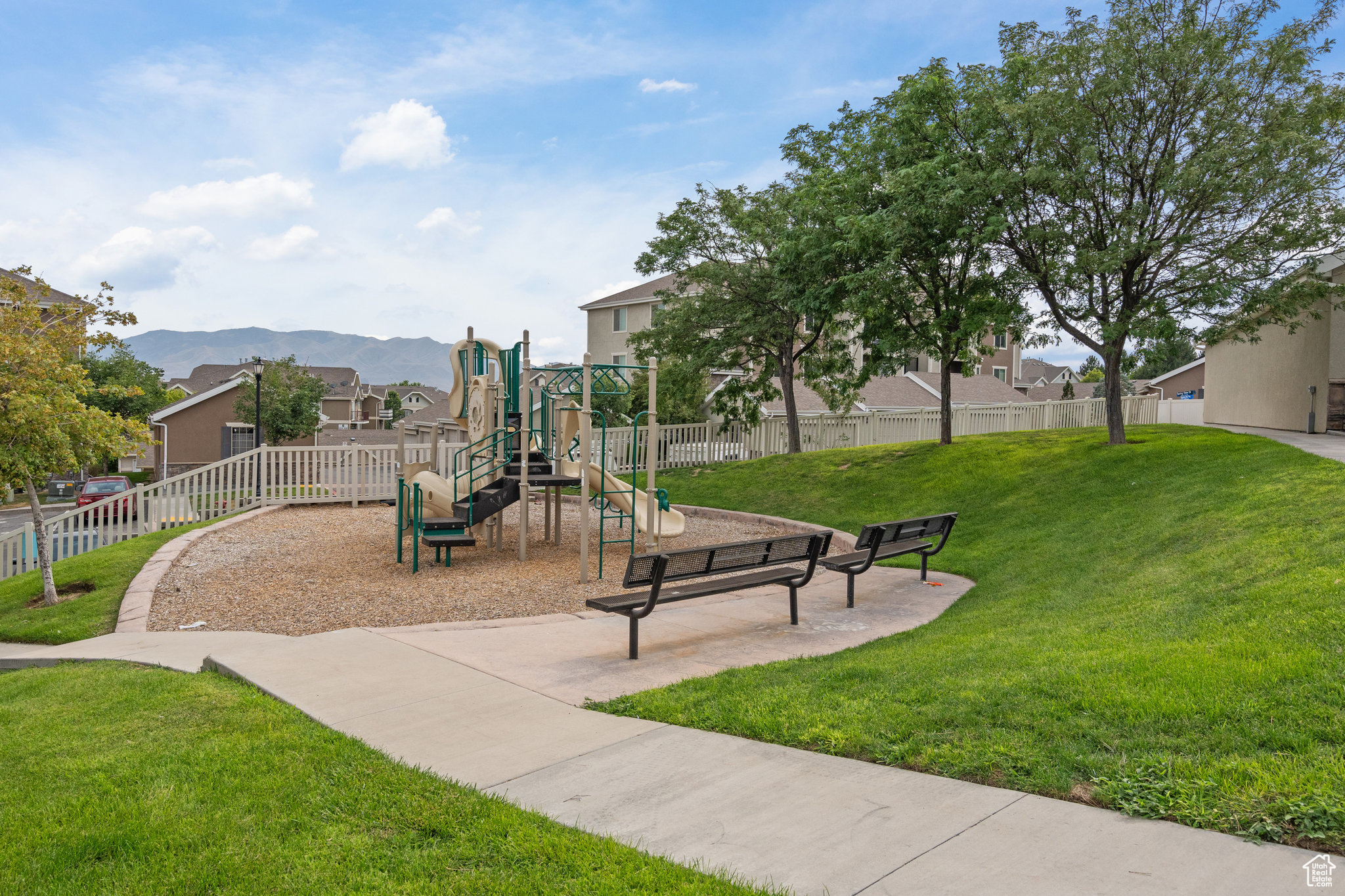 THE SPRINGS - Residential