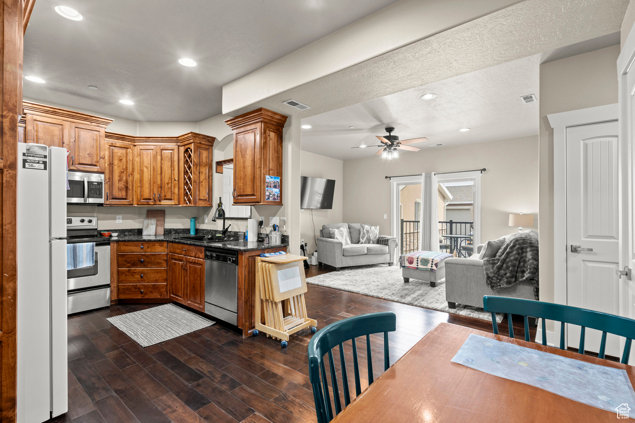 THE SPRINGS - Residential