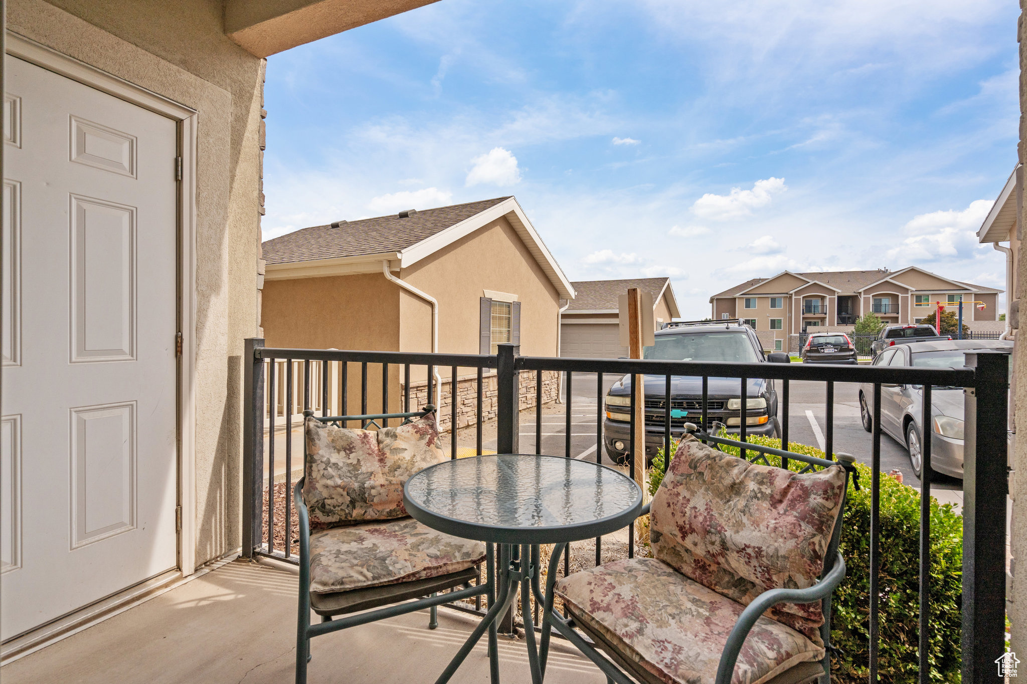 THE SPRINGS - Residential