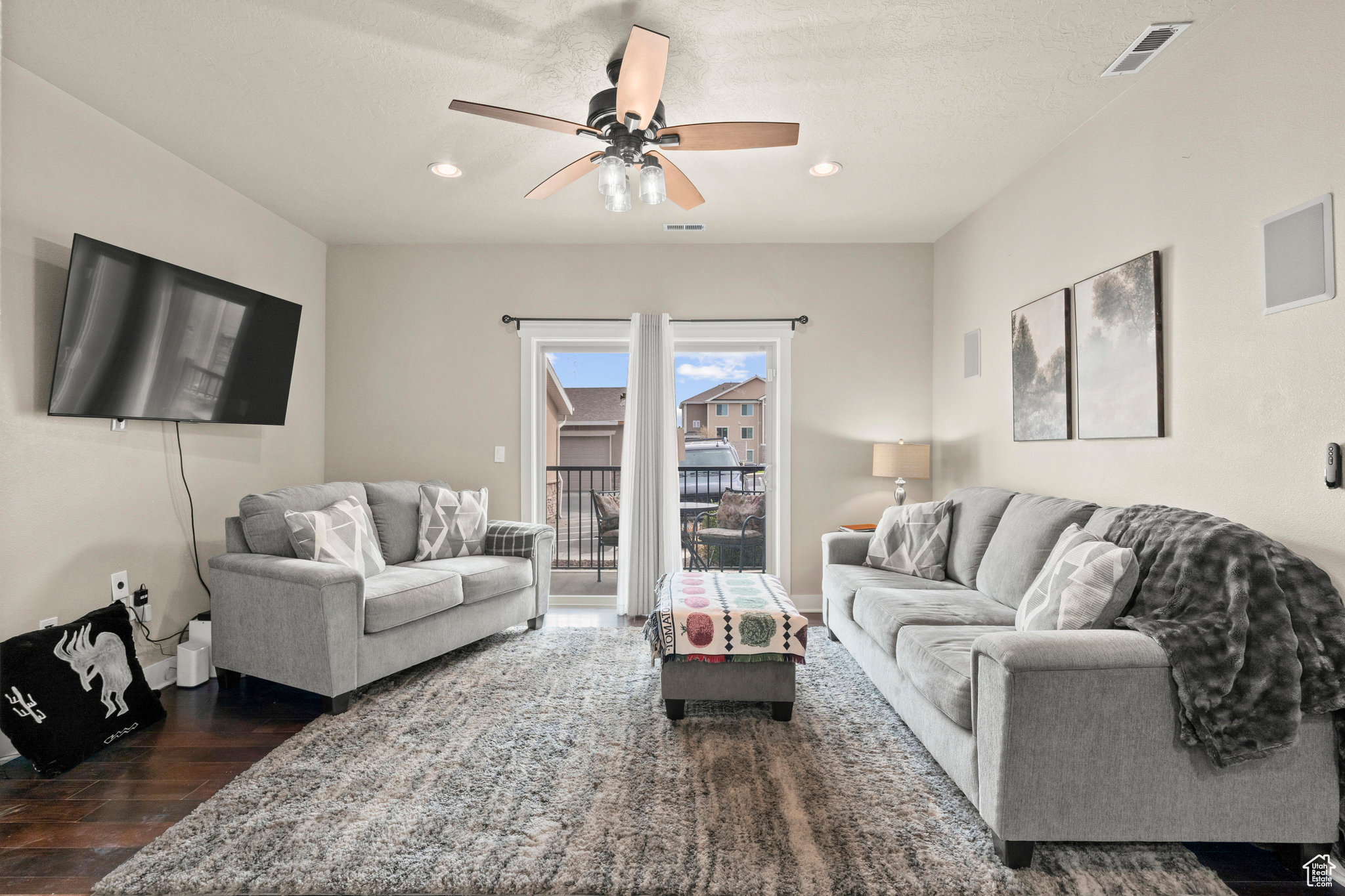 THE SPRINGS - Residential