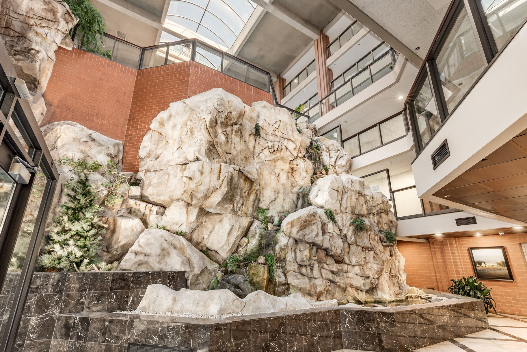 TERRACE FALLS CONDM - Residential