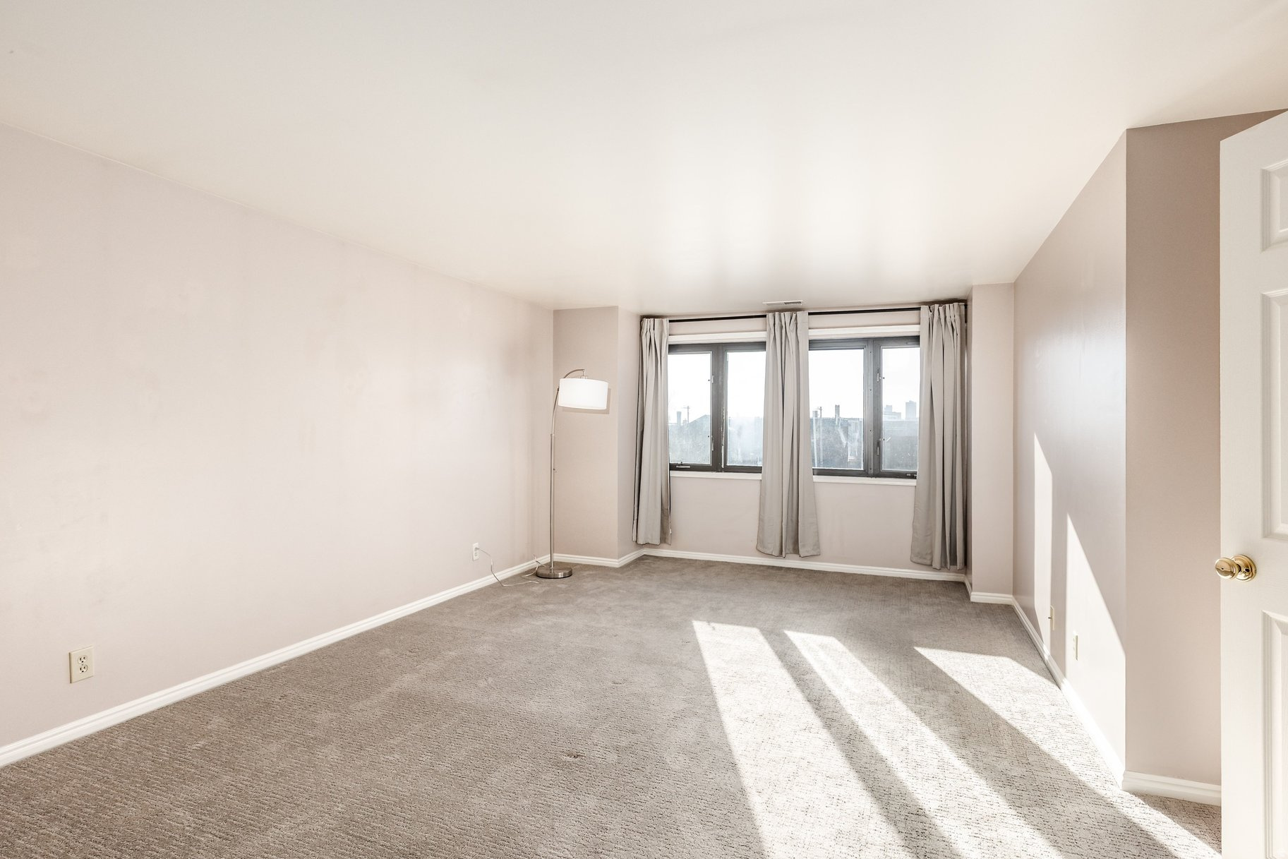 TERRACE FALLS CONDM - Residential