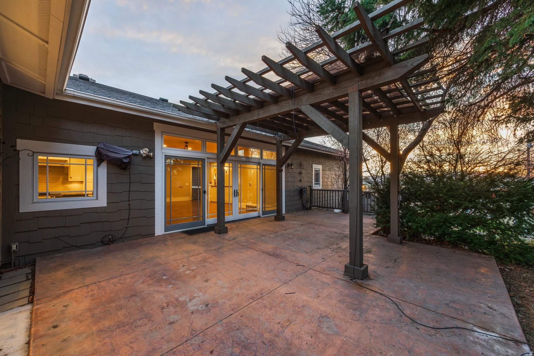 LA JOYA HEIGHTS - Residential