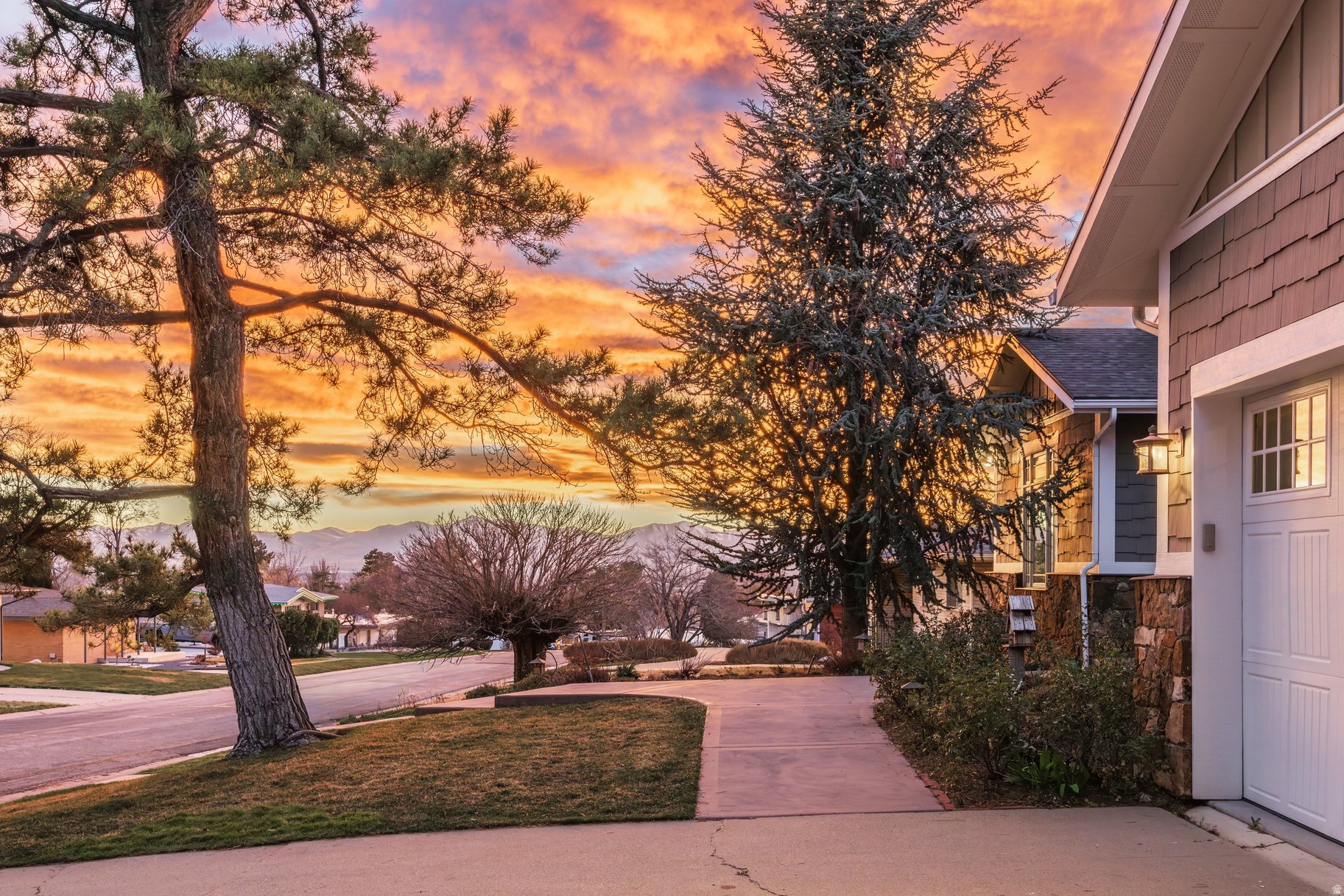 LA JOYA HEIGHTS - Residential