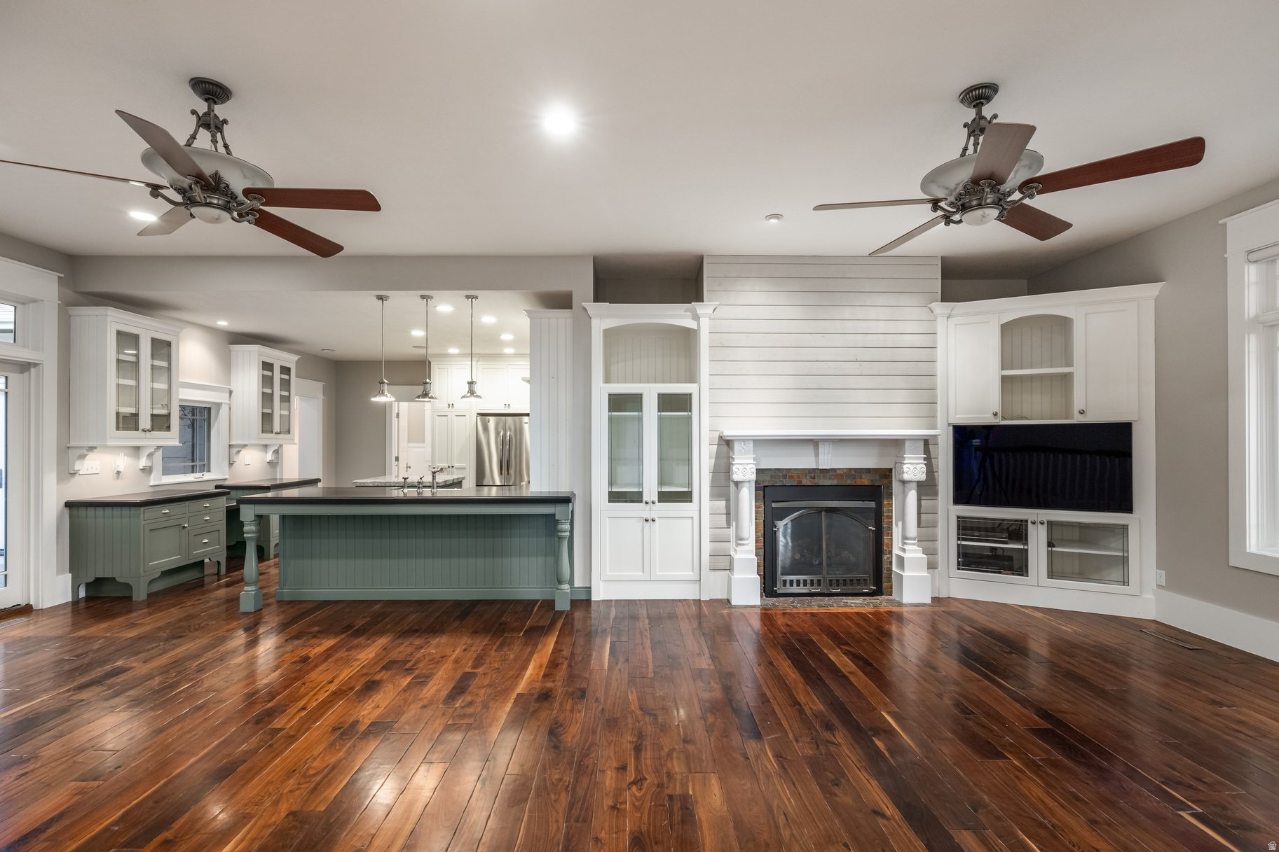 LA JOYA HEIGHTS - Residential