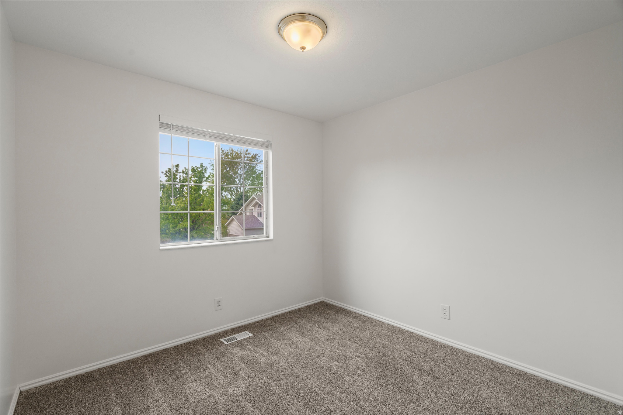 SUNNYSIDE MANOR - Residential